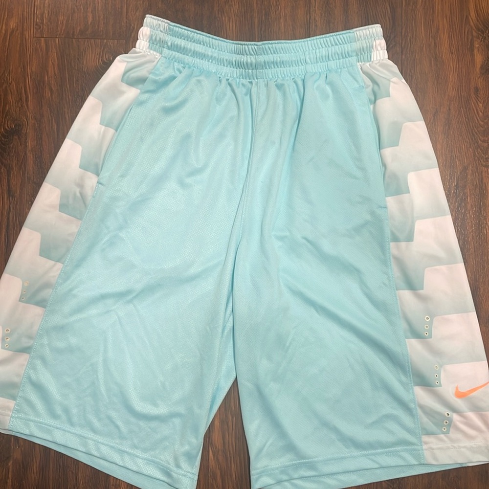 Lebron basketball men short